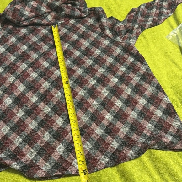 Lane Bryant Women Cowl Neck Pullover Sweater Top Size 22/24 Burgundy Plaid - Picture 4 of 6